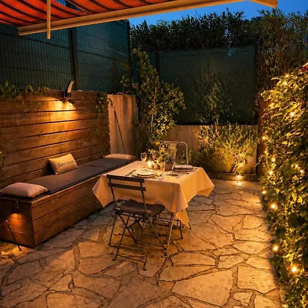 Cocoon élégant - Terrasse, Plages à Pied Et Pkg Privé Appartement